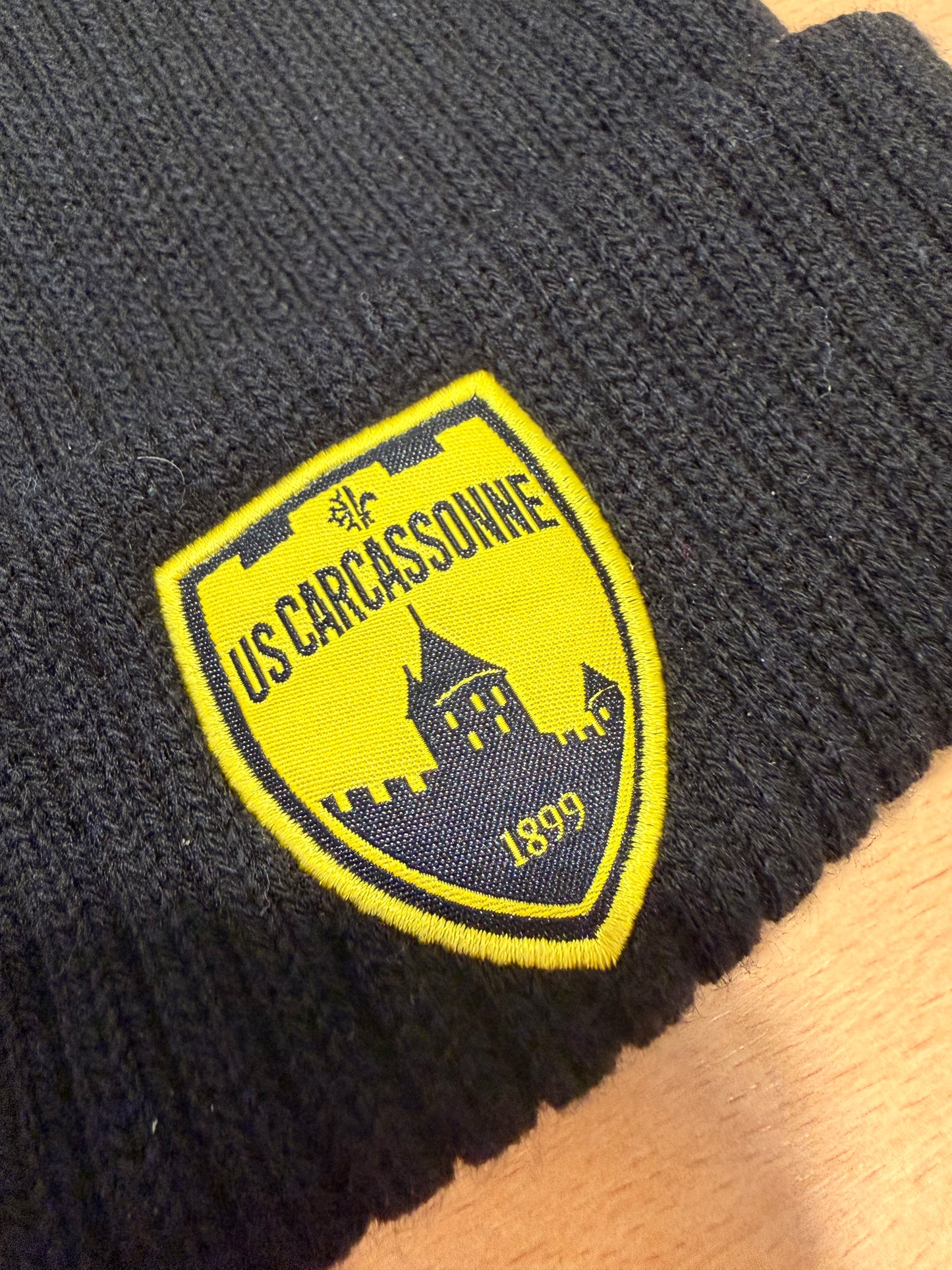 BONNET LOGO AVEC REVERS